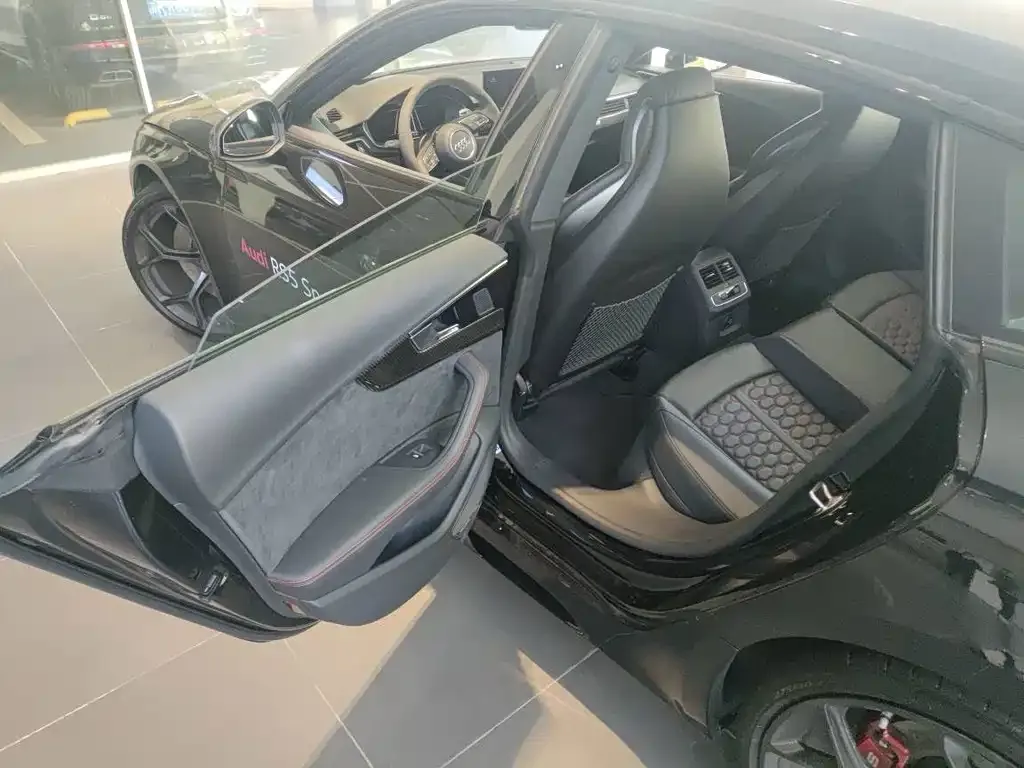 Audi RS 5 2024 из CN, фото 4