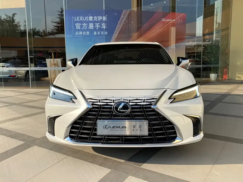 Lexus ES 2025 из CN, фото 2