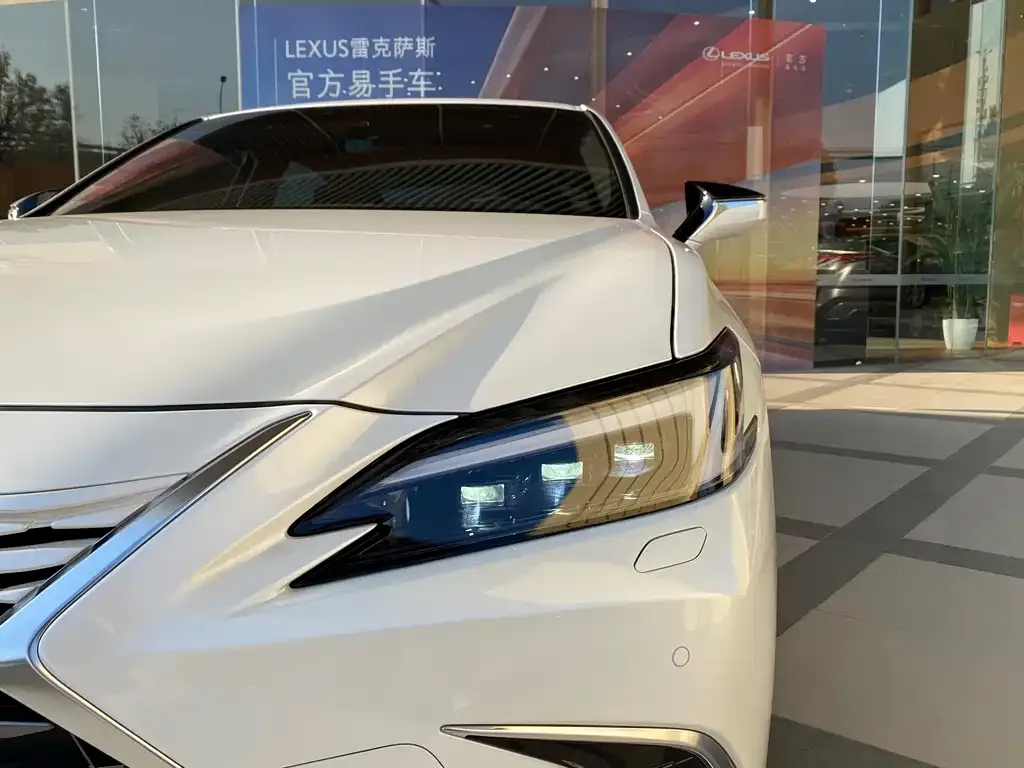 Lexus ES 2025 из CN, фото 3