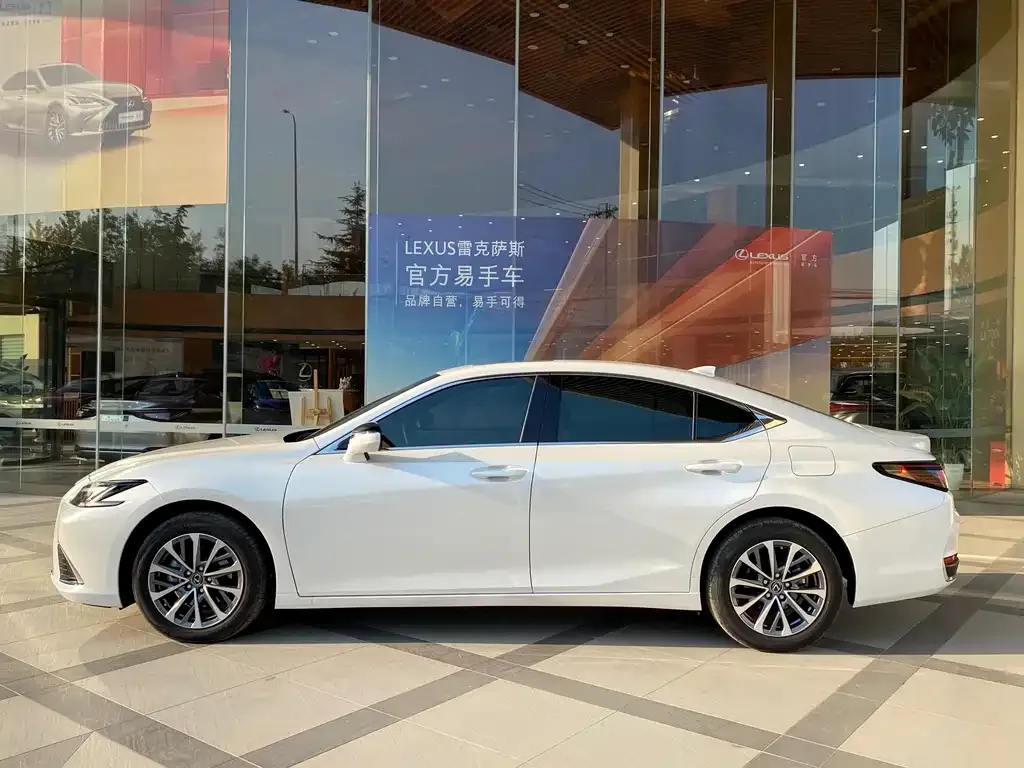 Lexus ES 2025 из CN, фото 4