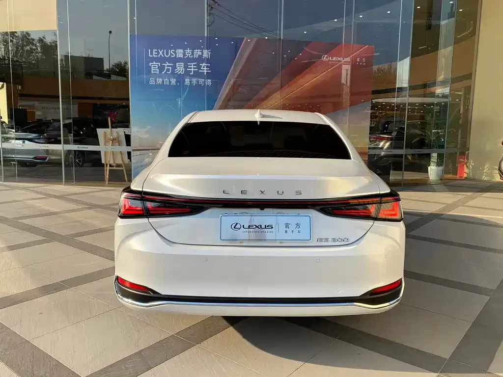 Lexus ES 2025 из CN, фото 5