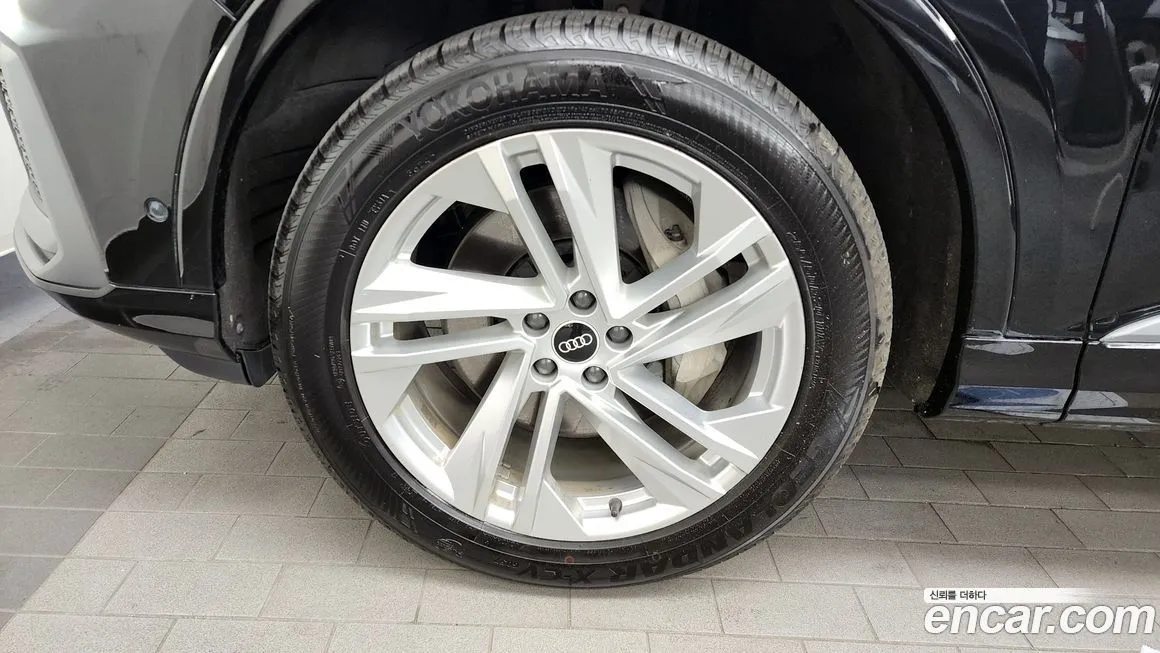 Audi Q7 2022 из KR, фото 5