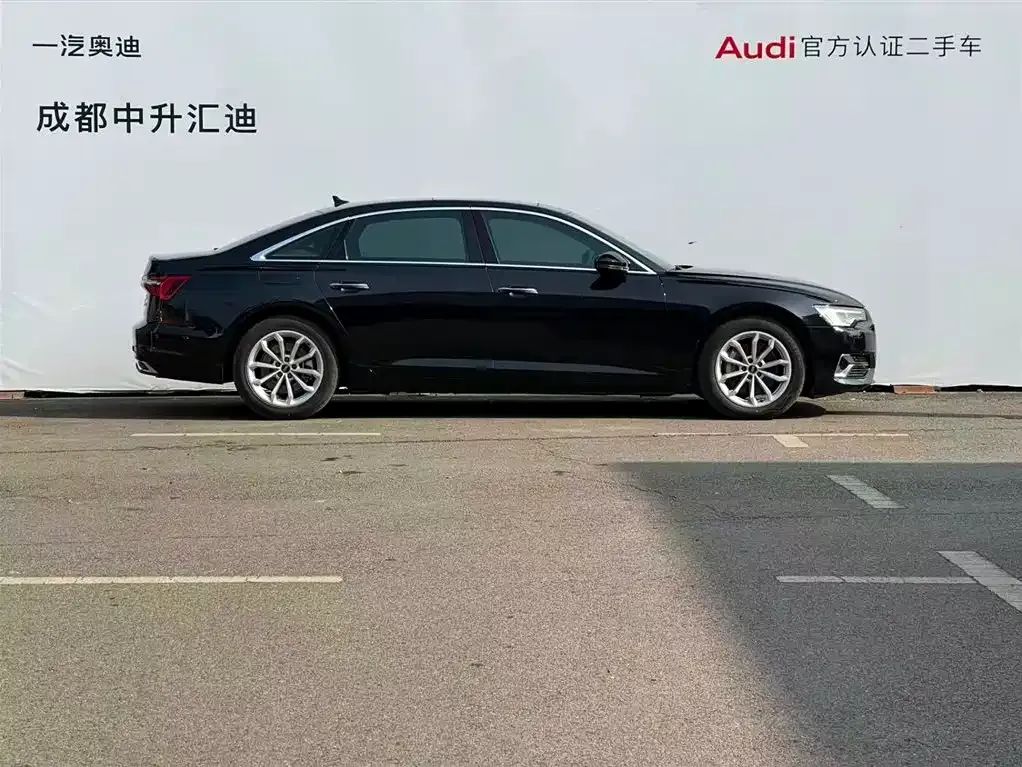 Audi A6L 2023 из CN, фото 3