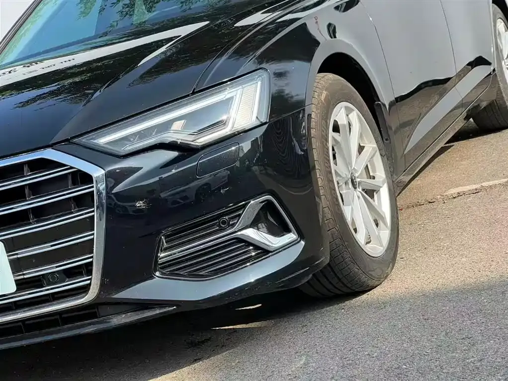 Audi A6L 2023 из CN, фото 7
