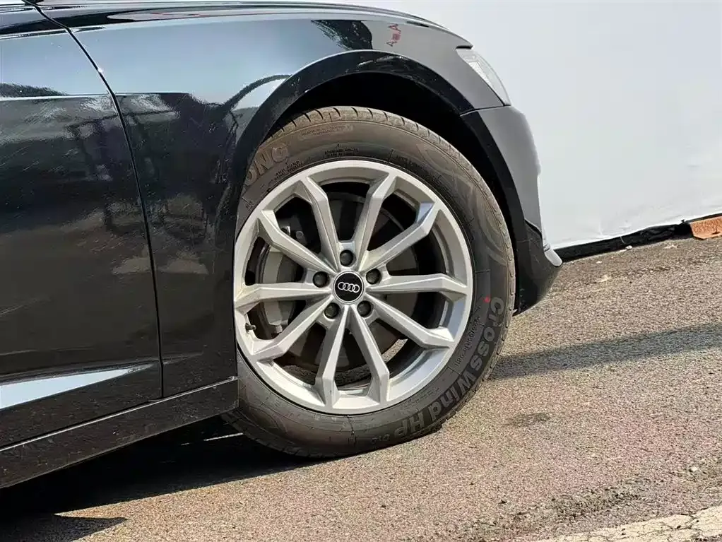 Audi A6L 2023 из CN, фото 8