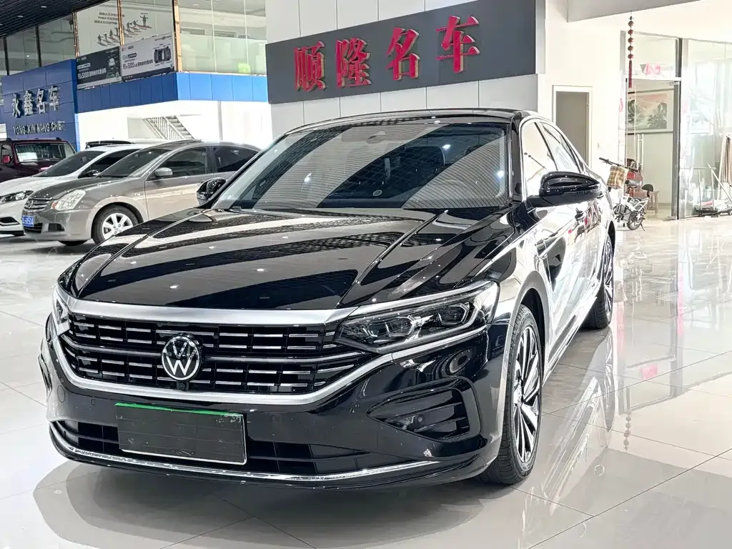Volkswagen Passat 2023 из CN, фото 1