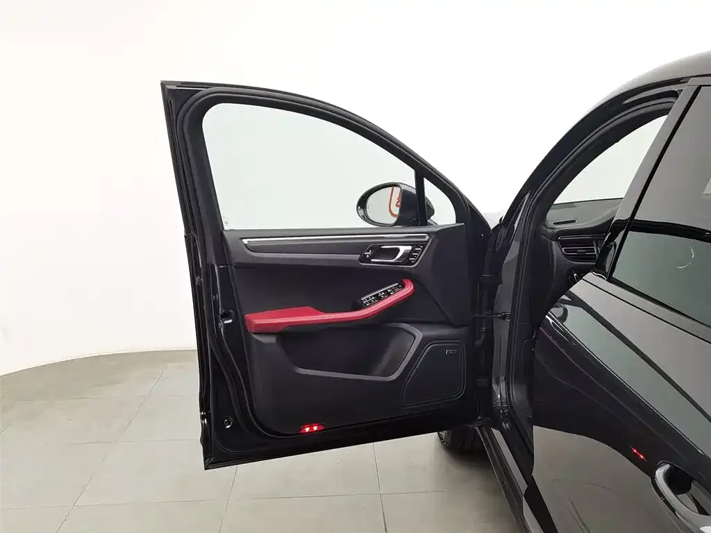 Porsche Macan 2025 из CN, фото 8