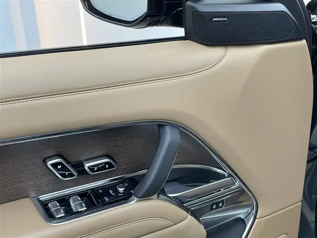 Land Rover Range Rover 2024 из CN, фото 10