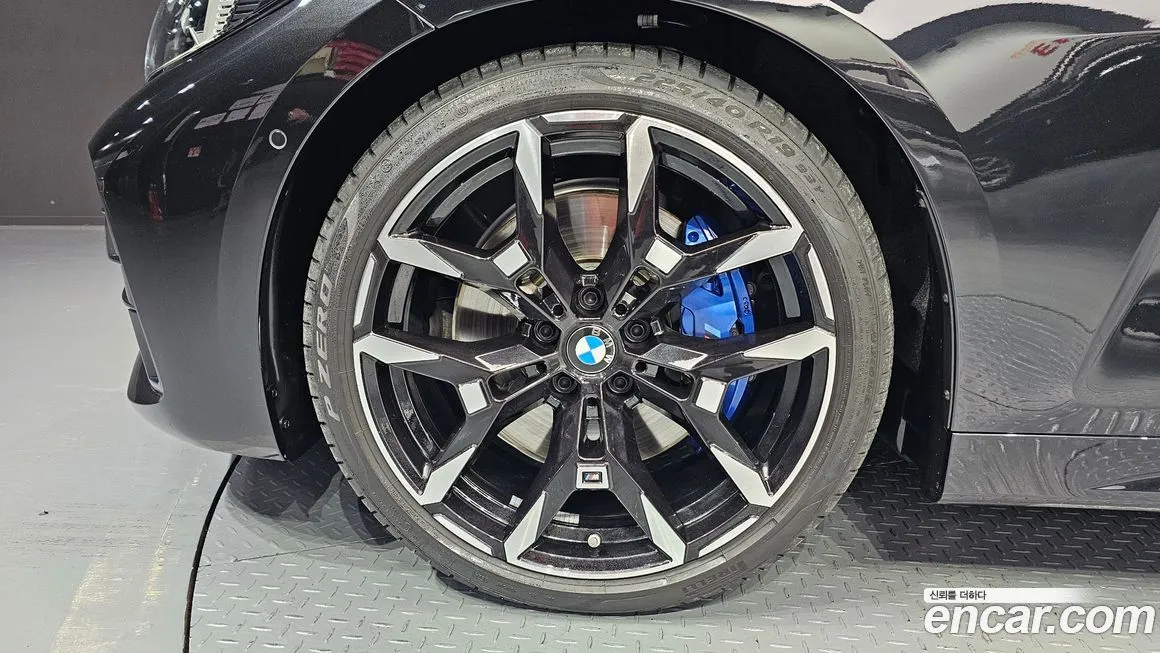BMW 4-Series 2025 из KR, фото 5