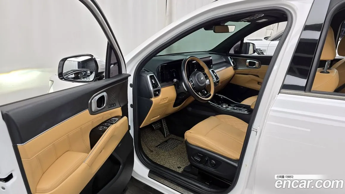 Kia Sorento — фото 10
