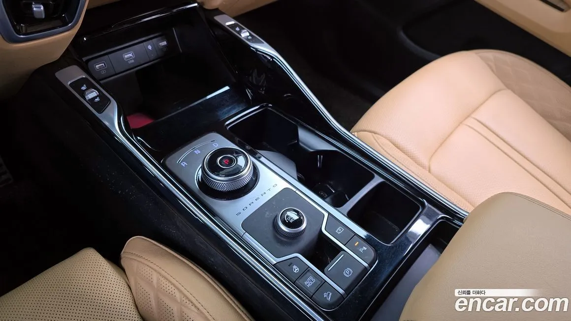 Kia Sorento — фото 9