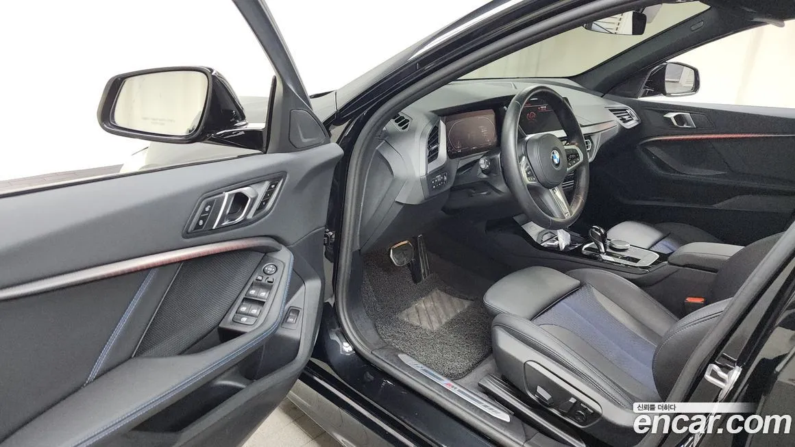 BMW 1-Series 2023 из KR, фото 10