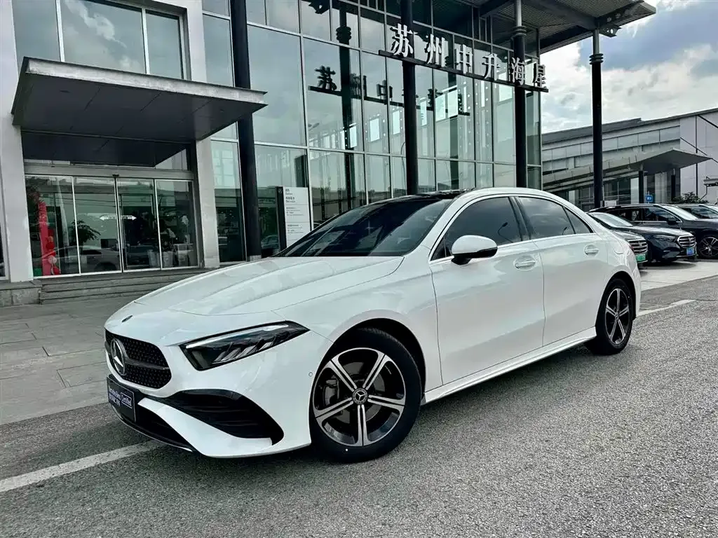 Mercedes-Benz A-Class 2024 из CN, фото 1