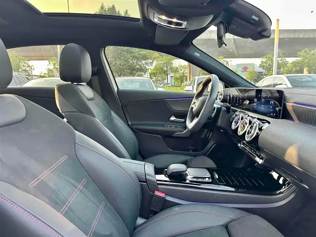 Mercedes-Benz A-Class 2024 из CN, фото 3