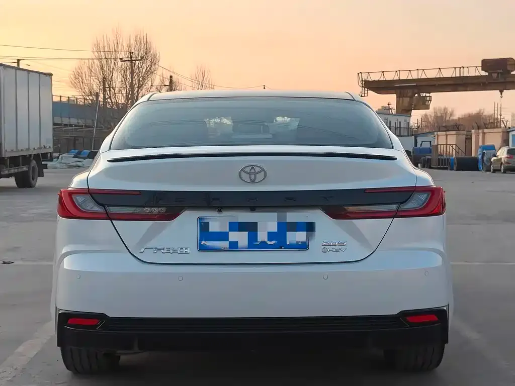 Toyota Camry 2025 из CN, фото 8