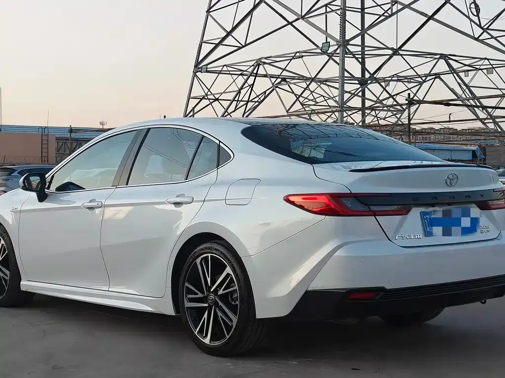 Toyota Camry 2025 из CN, фото 9