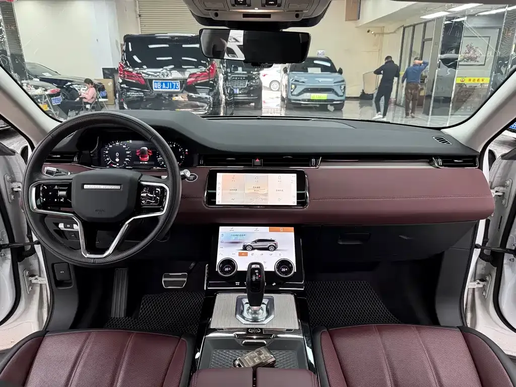 Land Rover Evoque 2023 из CN, фото 10