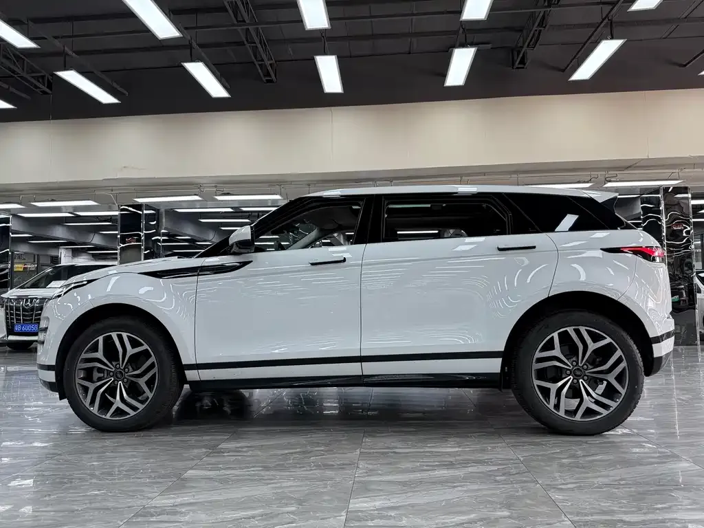 Land Rover Evoque 2023 из CN, фото 4