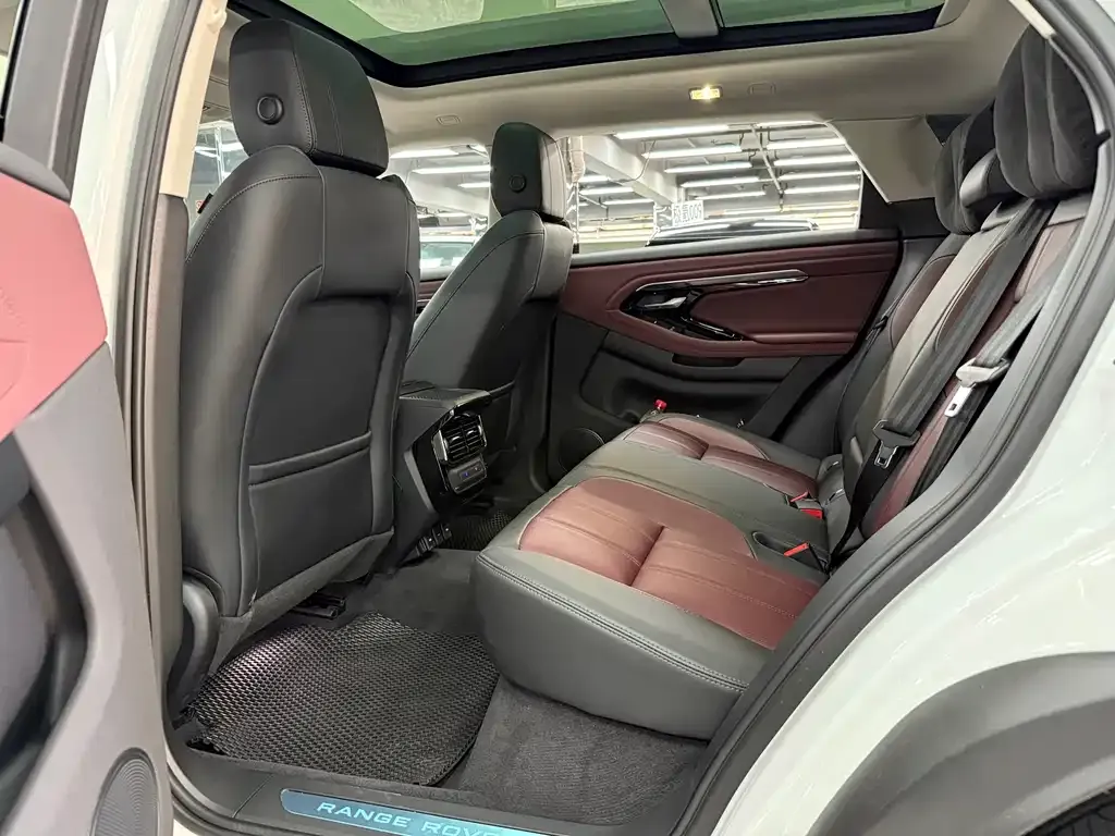 Land Rover Evoque 2023 из CN, фото 7