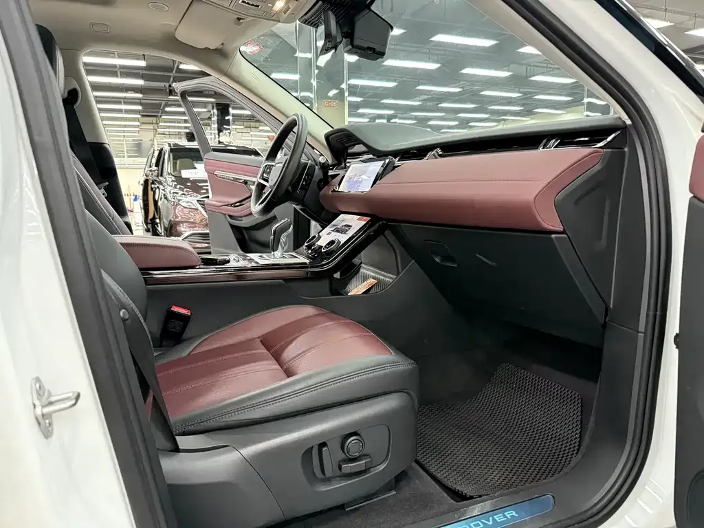 Land Rover Evoque 2023 из CN, фото 9