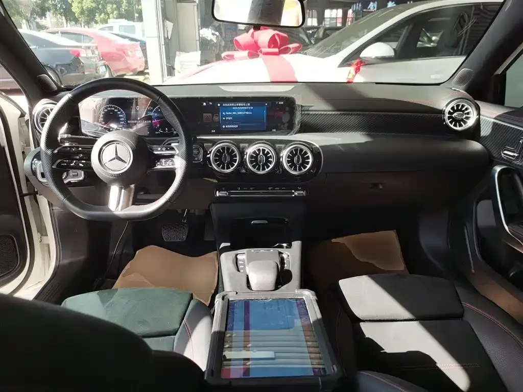 Mercedes-Benz A-Class 2024 из CN, фото 10