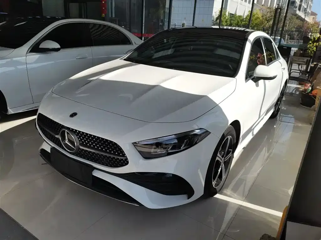 Mercedes-Benz A-Class 2024 из CN, фото 2