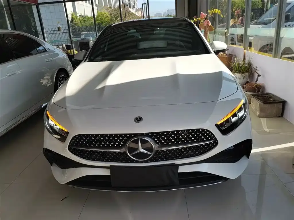 Mercedes-Benz A-Class 2024 из CN, фото 3