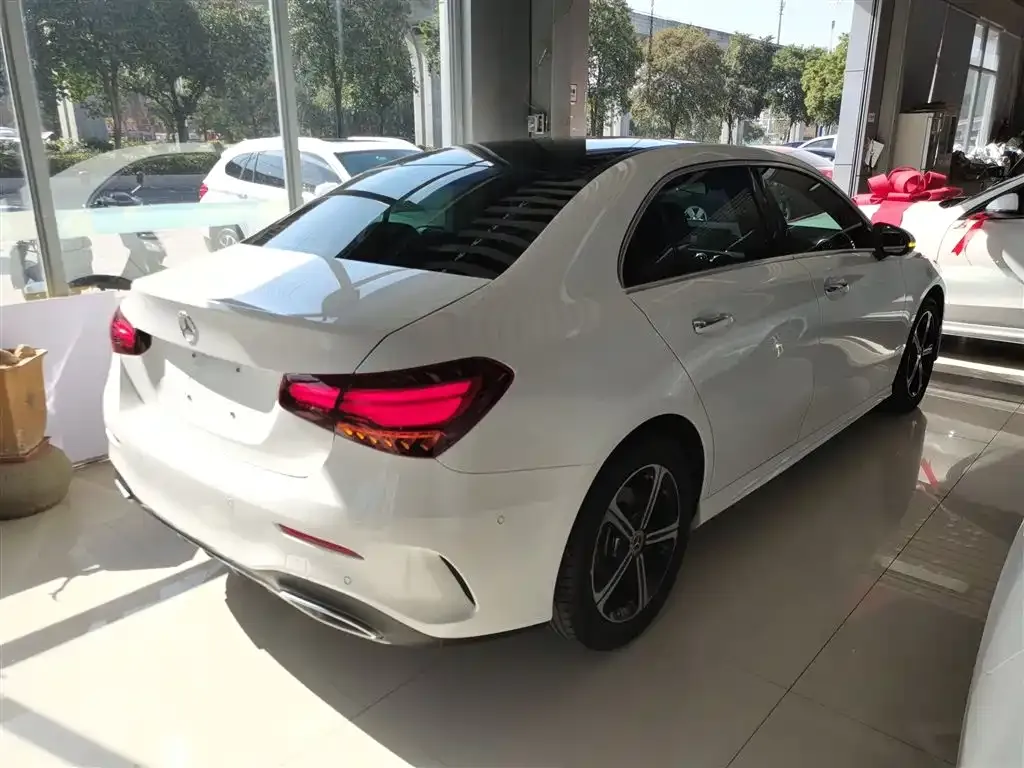 Mercedes-Benz A-Class 2024 из CN, фото 7