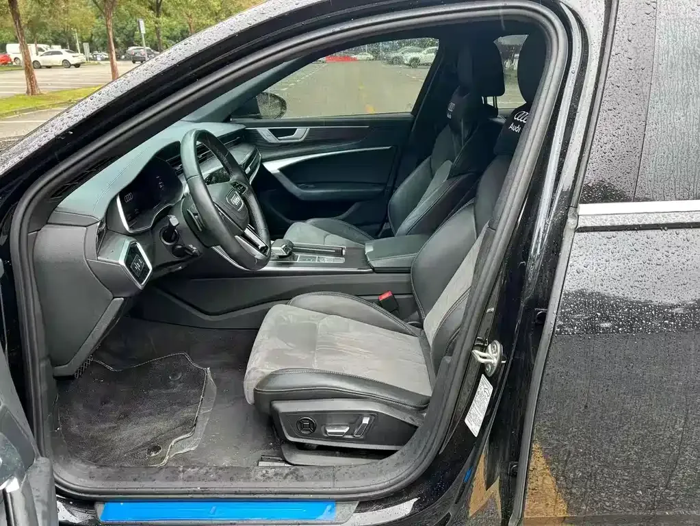 Audi A6L 2024 из CN, фото 5
