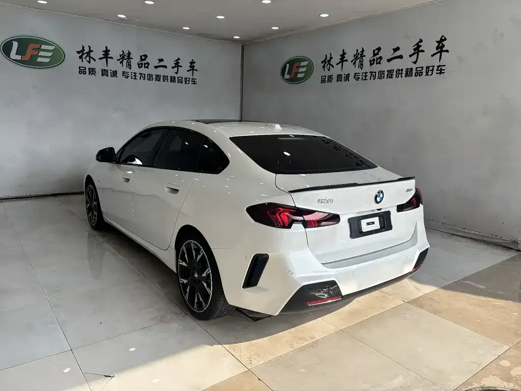 BMW 2 Series 2025 из CN, фото 8