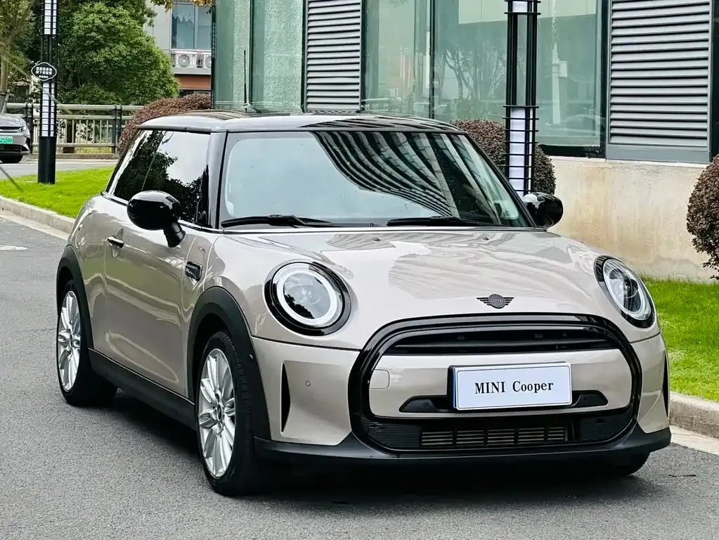 MINI Cooper (3-door) 2022 из CN, фото 4