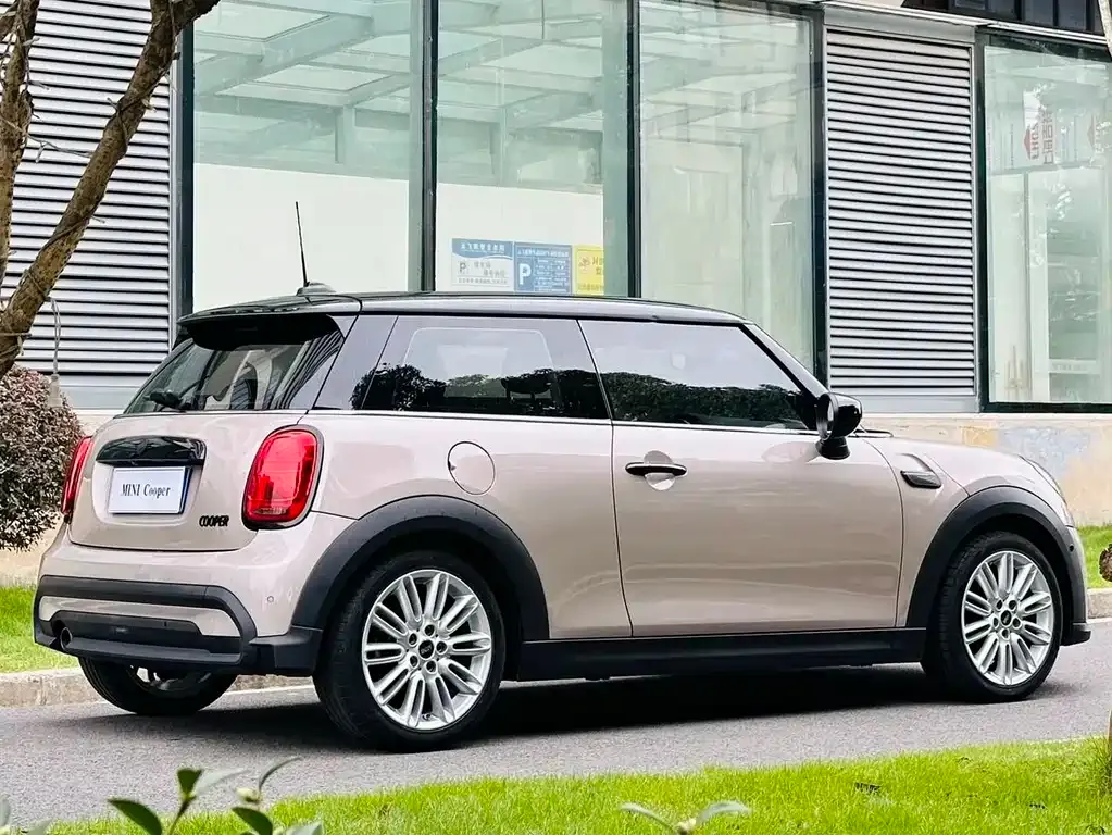 MINI Cooper (3-door) 2022 из CN, фото 9