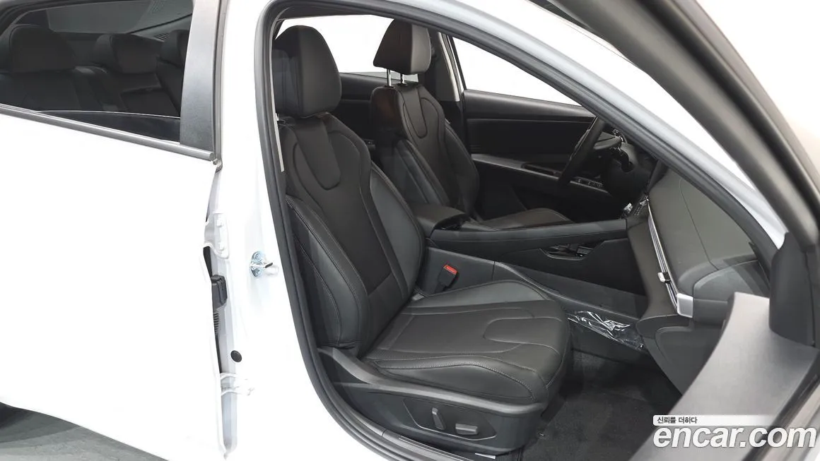 Hyundai AVANTE — фото 10