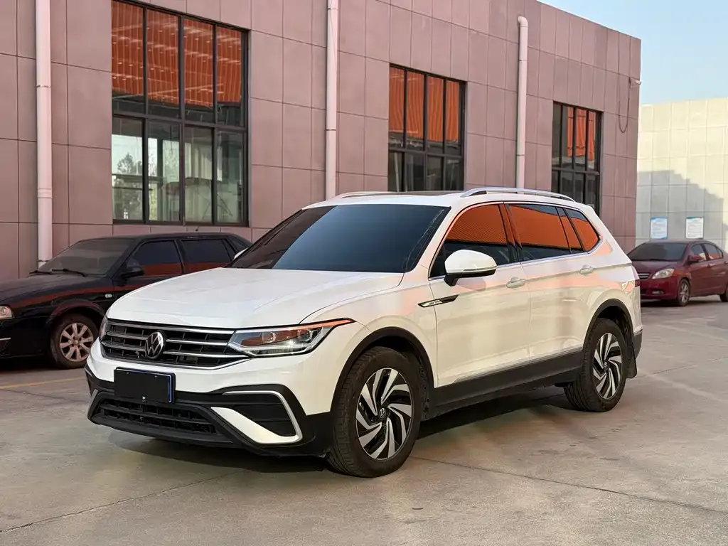 Volkswagen Tiguan L 2024 из CN, фото 1