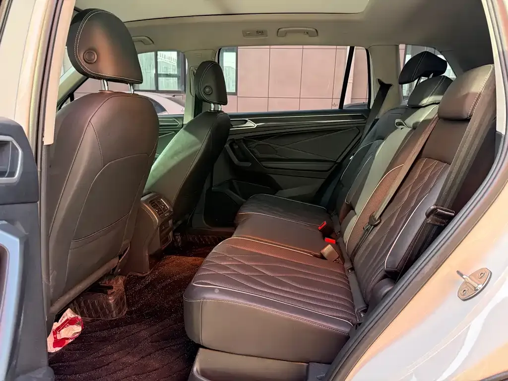 Volkswagen Tiguan L 2024 из CN, фото 7