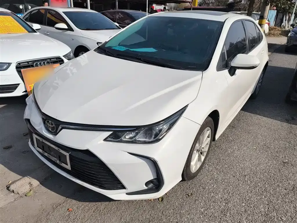 Toyota Corolla — фото 2
