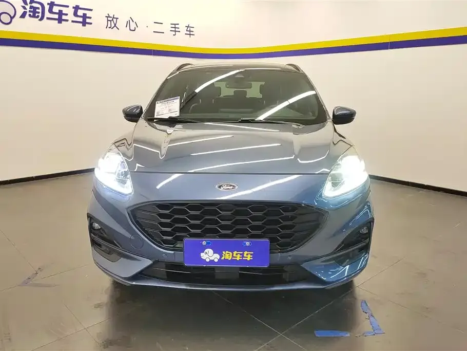 Ford Escape 2021 из CN, фото 2