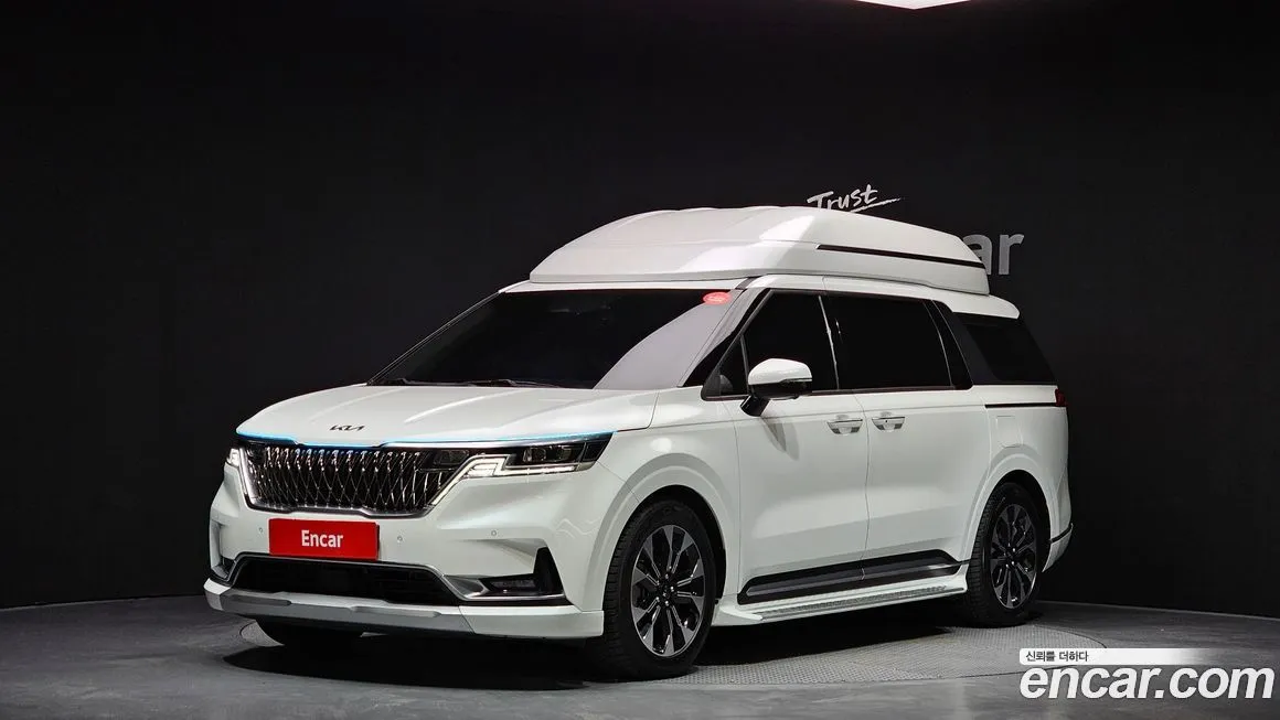 Kia Carnival — фото 1