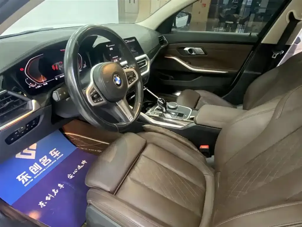 BMW 3 Series 2022 из CN, фото 6