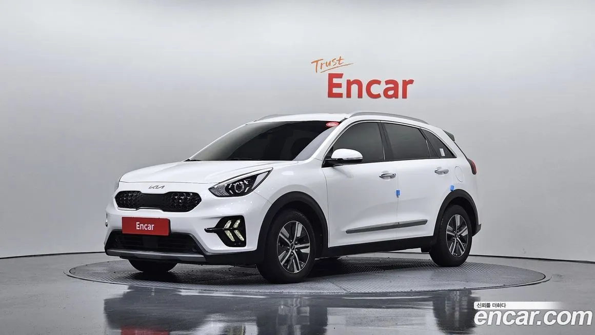 Kia Niro — фото 1