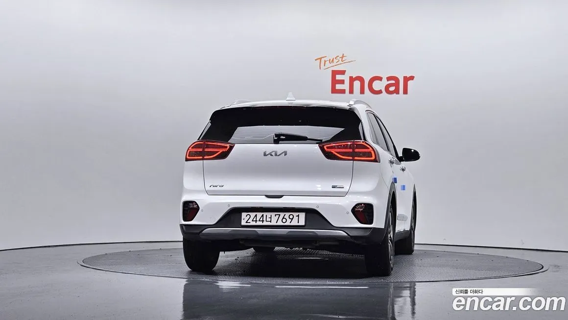 Kia Niro — фото 4