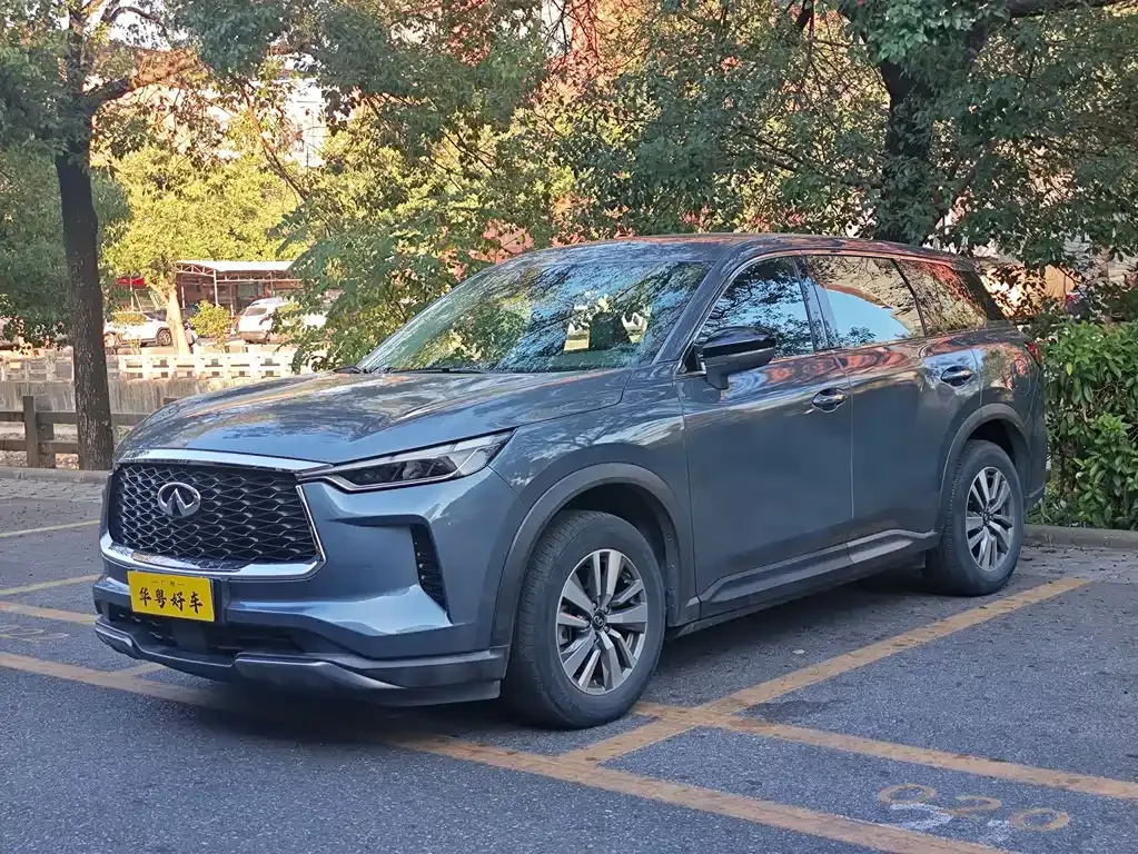 Infiniti QX60 2023 из CN, фото 1