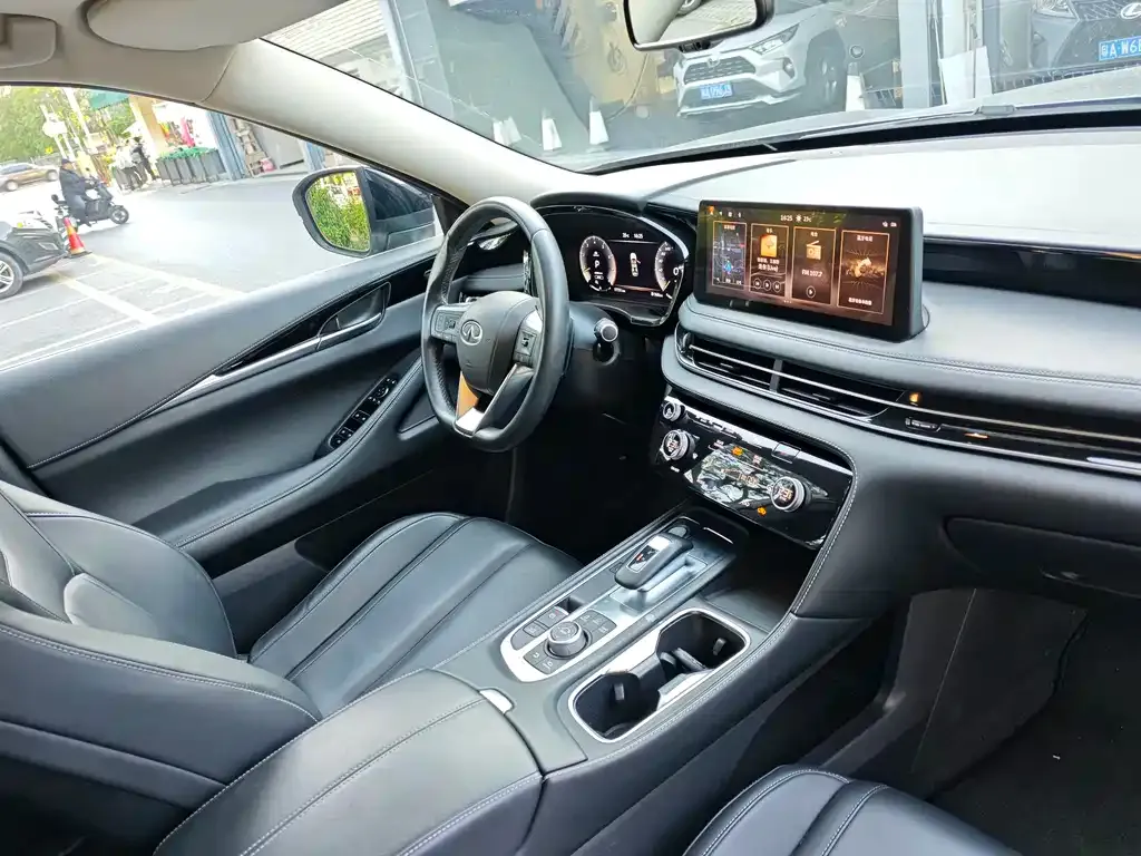 Infiniti QX60 2023 из CN, фото 10