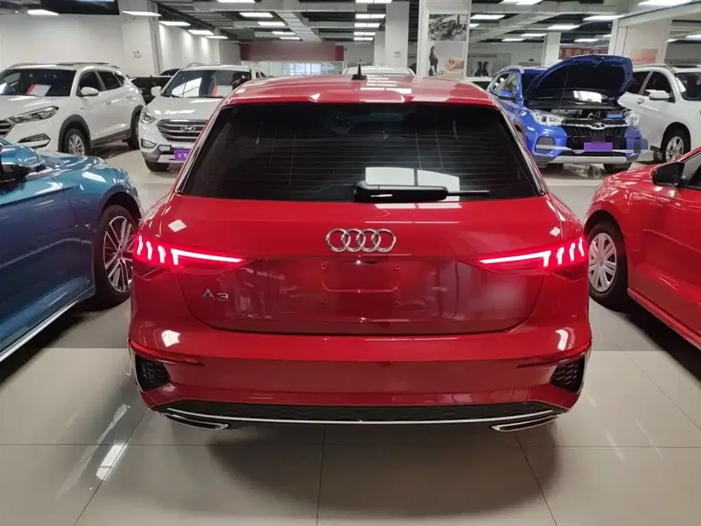 Audi A3 2023 из CN, фото 6