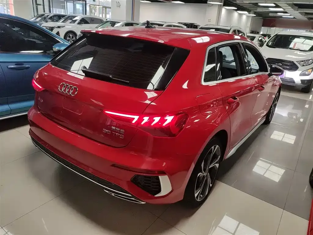 Audi A3 2023 из CN, фото 7