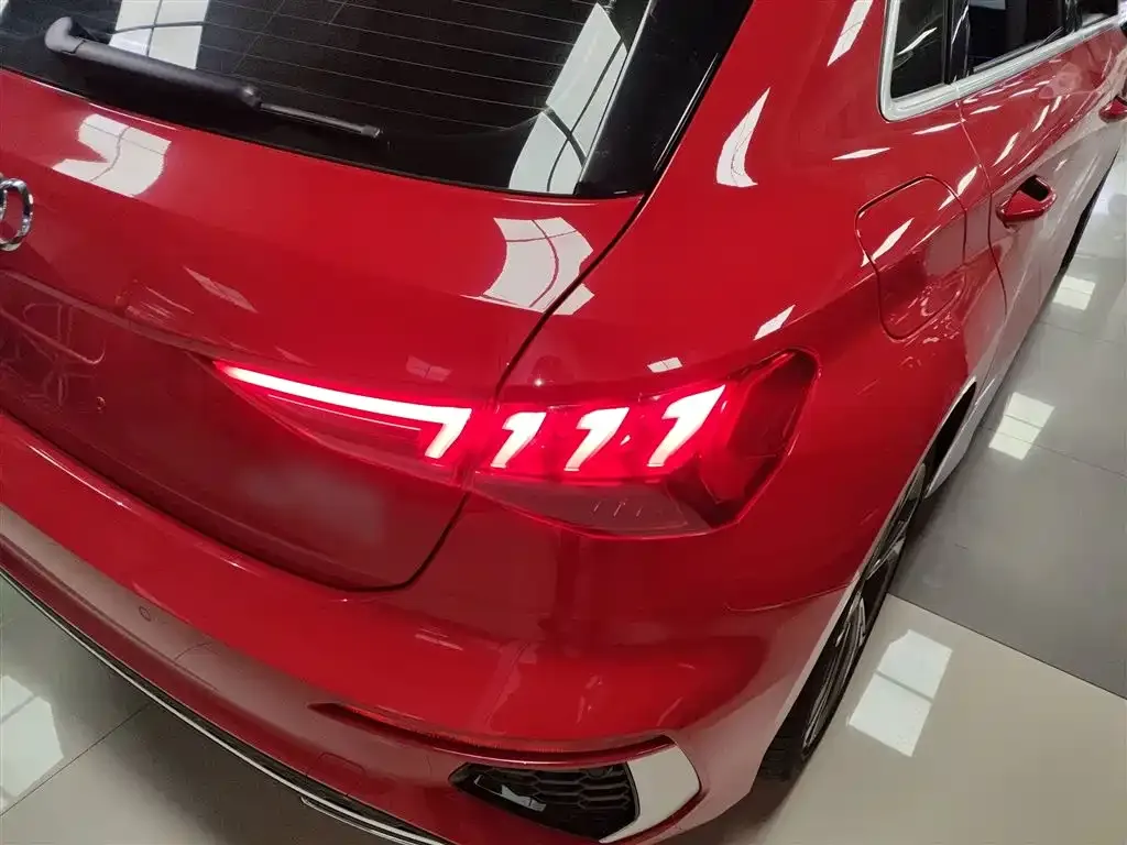 Audi A3 2023 из CN, фото 8