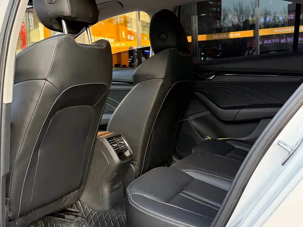 Skoda Octavia 2022 из CN, фото 5