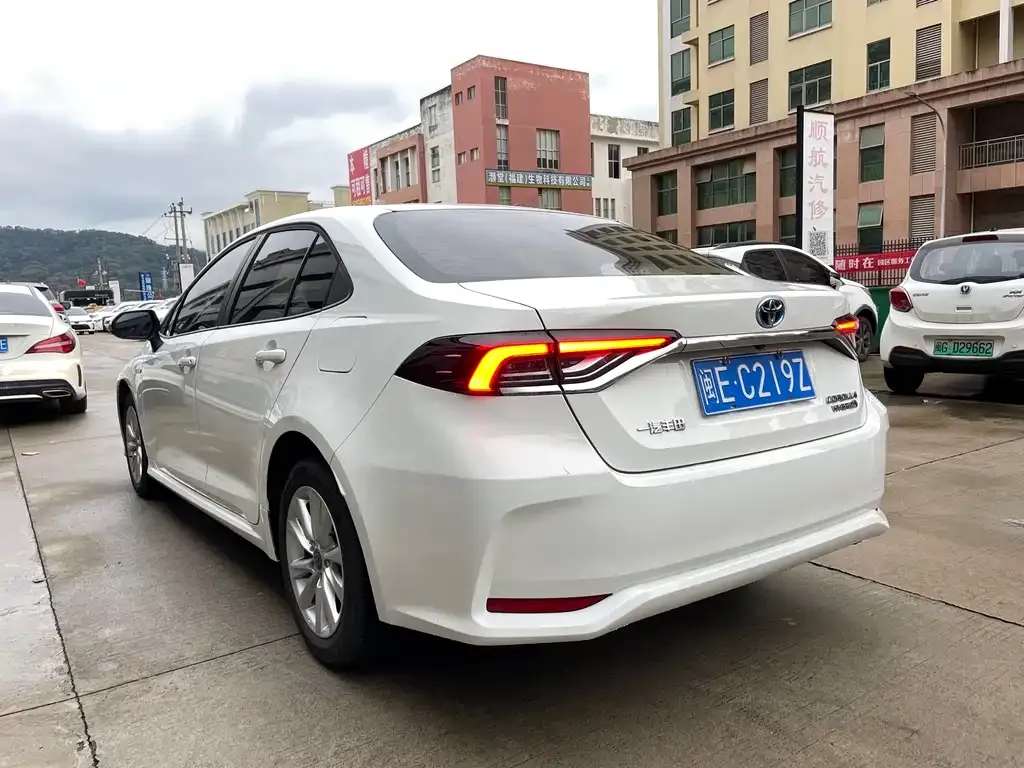 Toyota Corolla 2023 из CN, фото 8