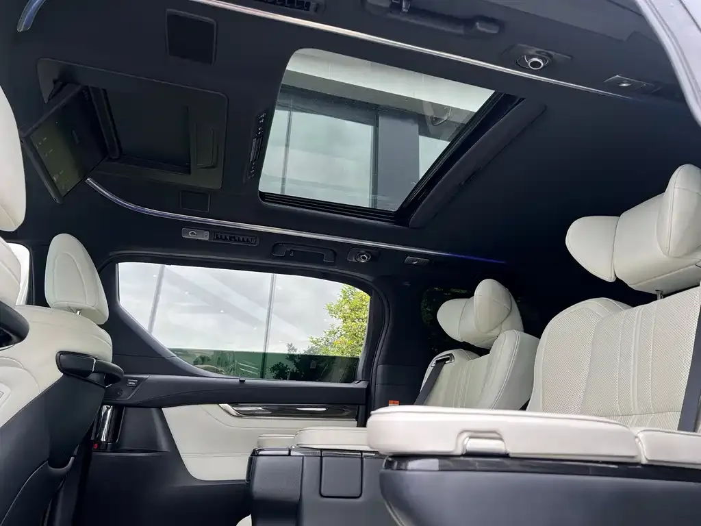 Lexus LM 2023 из CN, фото 6