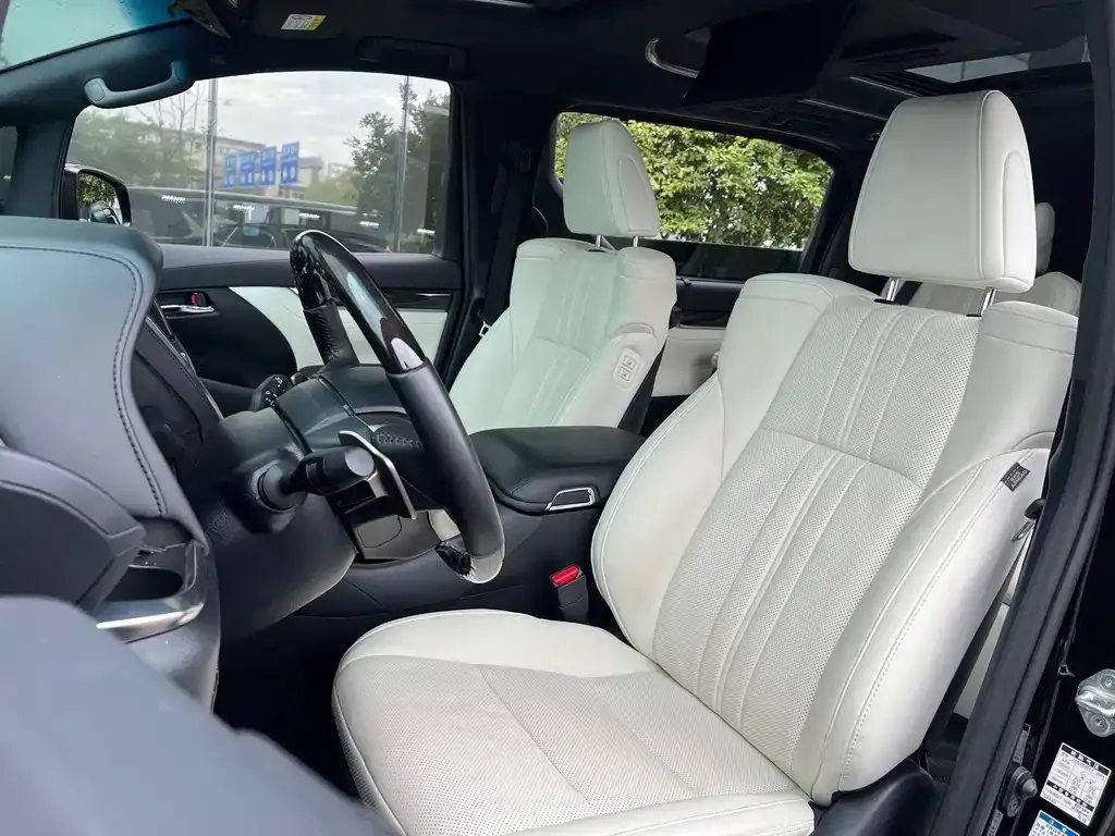 Lexus LM 2023 из CN, фото 7